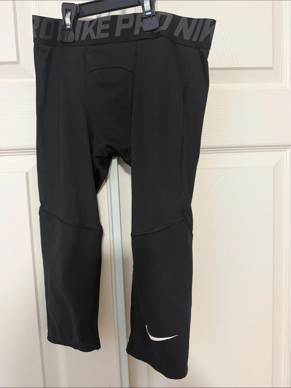 Nike Black Kids Performance Capri Leggings with White Swoosh